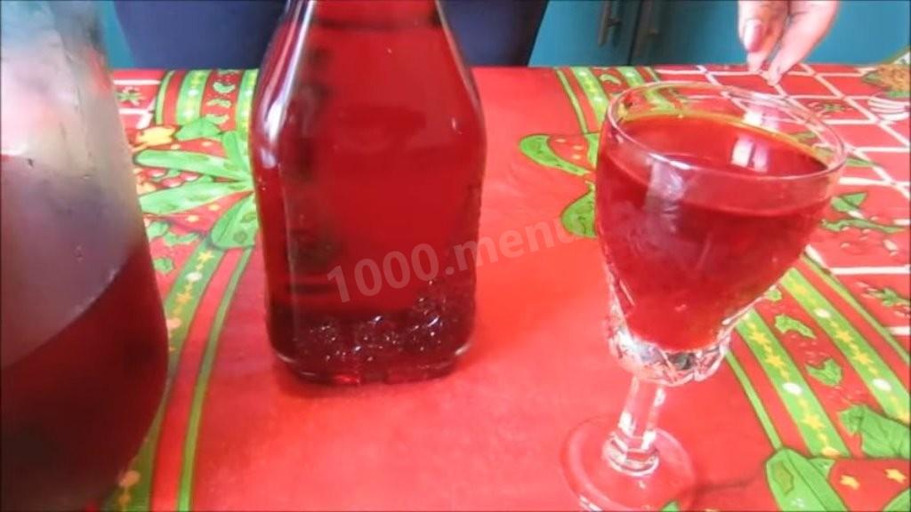 Шаг 5 приготовления Ягодная наливка из ежевики на водке