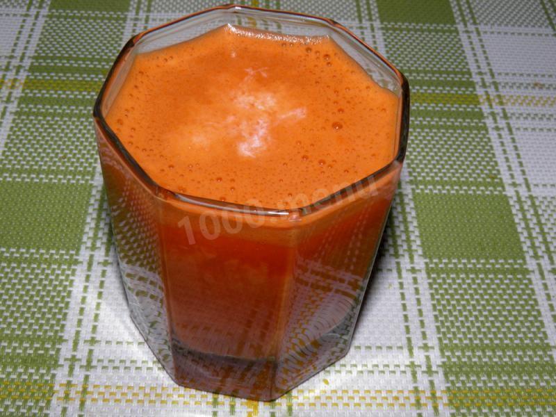 Шаг 5 приготовления Фреш из моркови со сливками