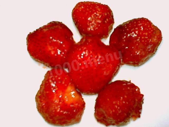 Шаг 2 приготовления Сок из клубники