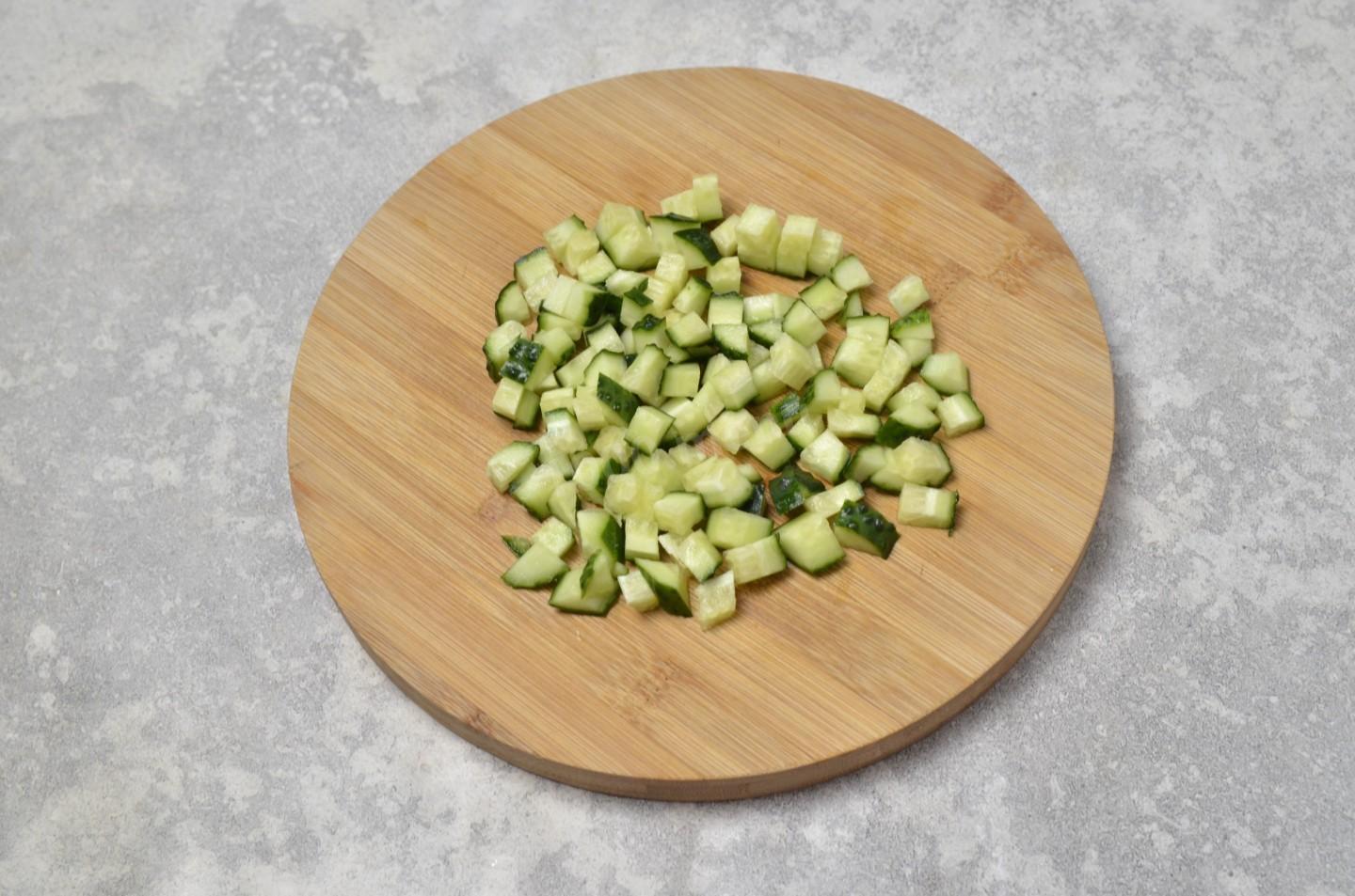 Шаг 3 приготовления Салат копченая курица корейская морковь кукуруза