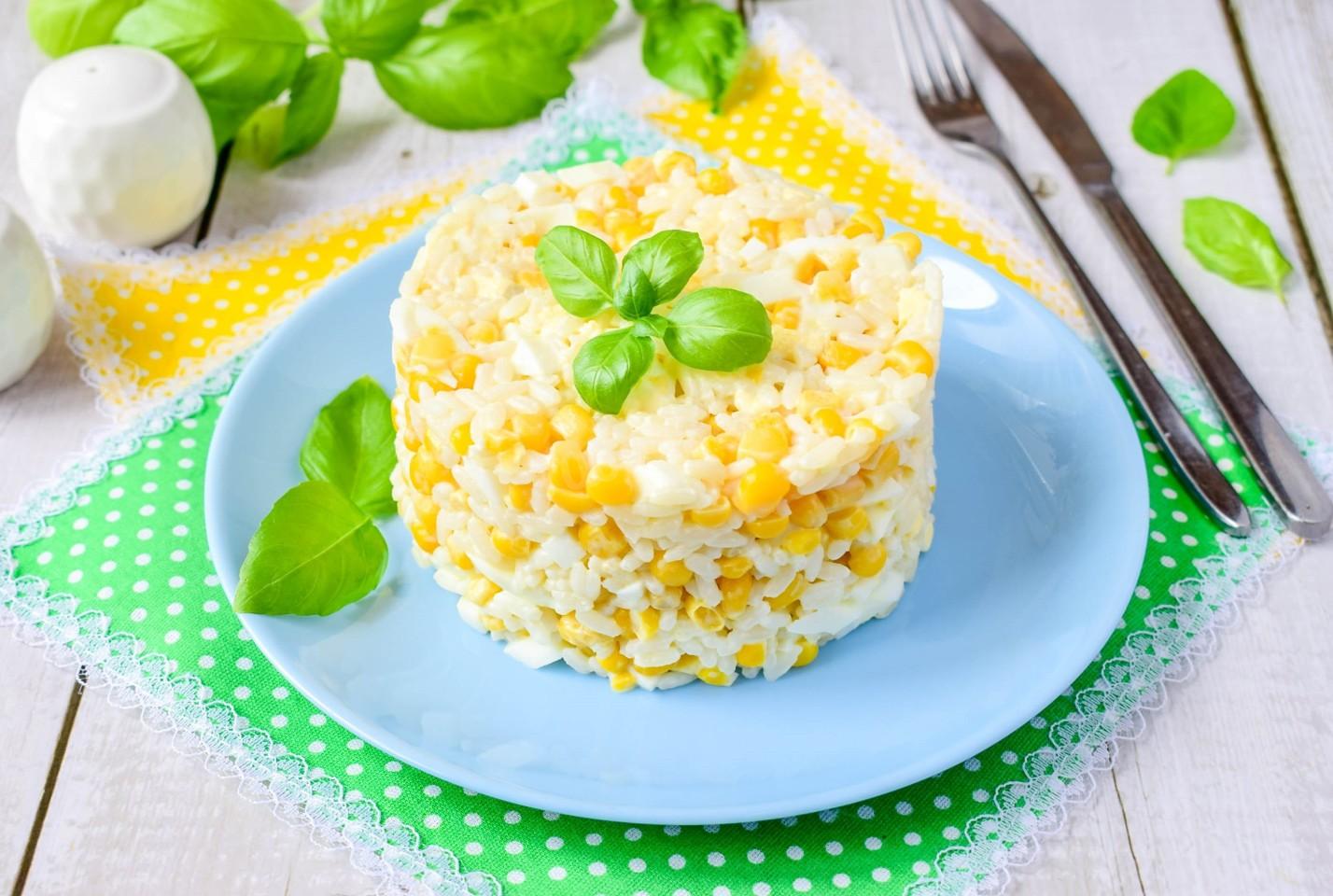 Обложка рецепта Салат рис кукуруза яйцо