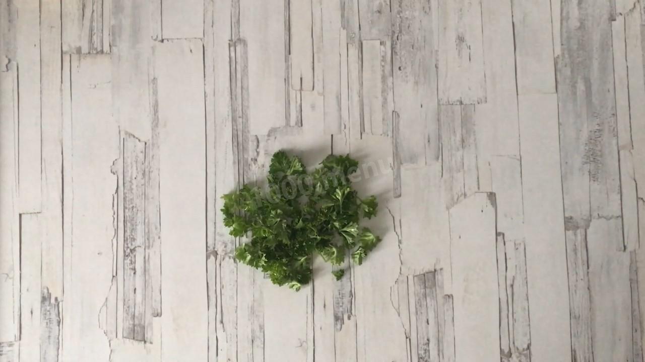 Шаг 4 приготовления Салат крабовые палочки сыр чеснок