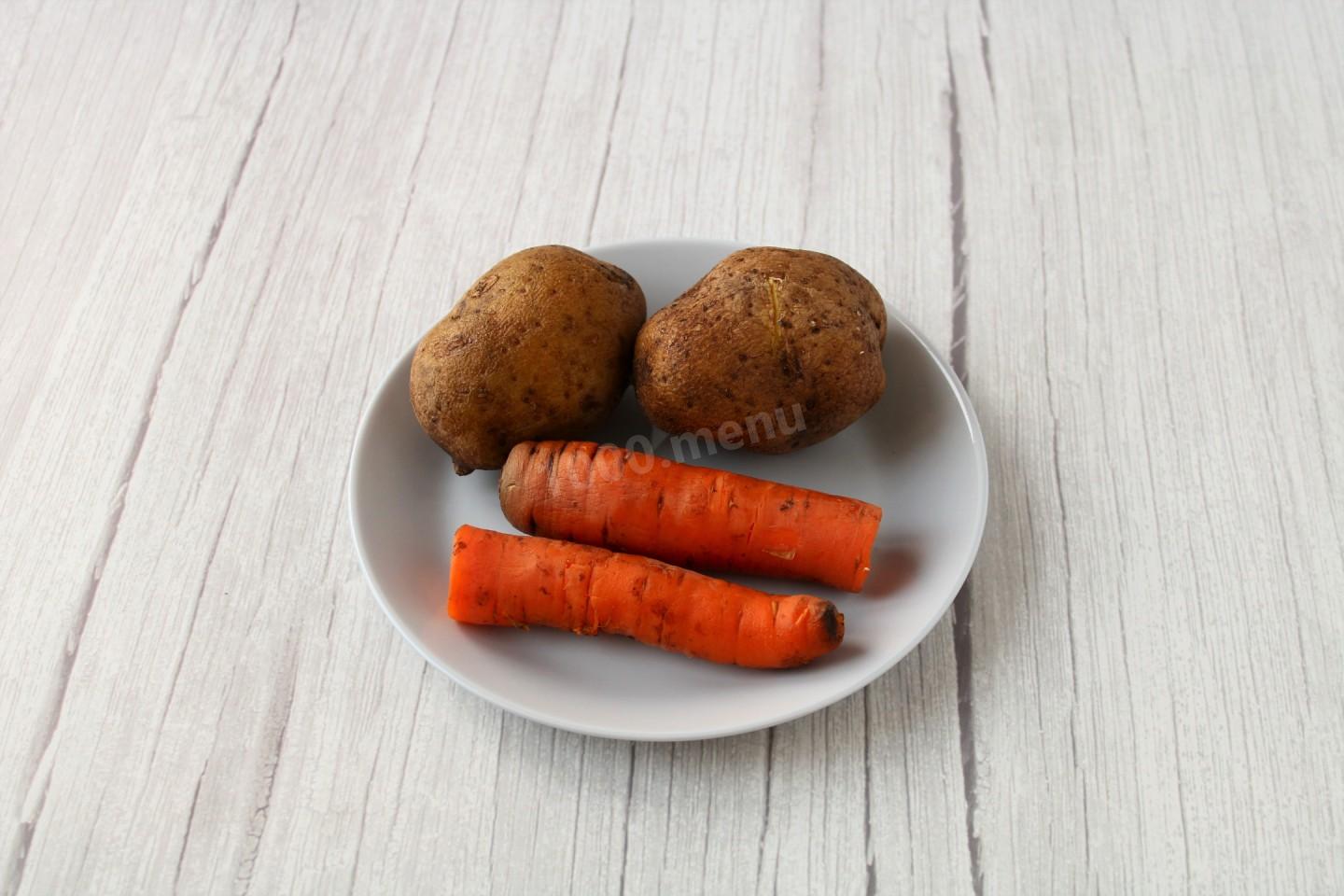 Шаг 6 приготовления Салат с курицей грибами и картошкой