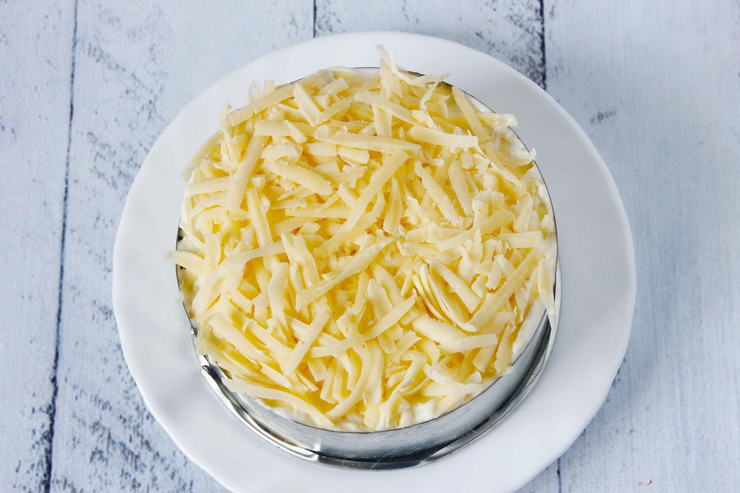 Шаг 10 приготовления Салат курица и грибы шампиньоны жареные