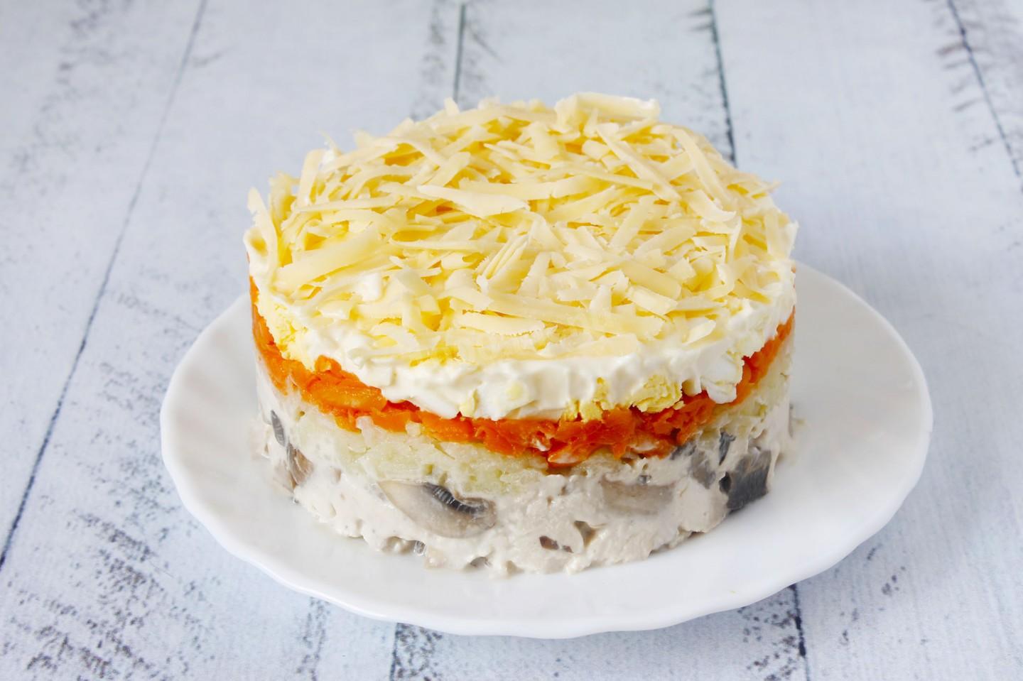 Шаг 11 приготовления Салат курица и грибы шампиньоны жареные
