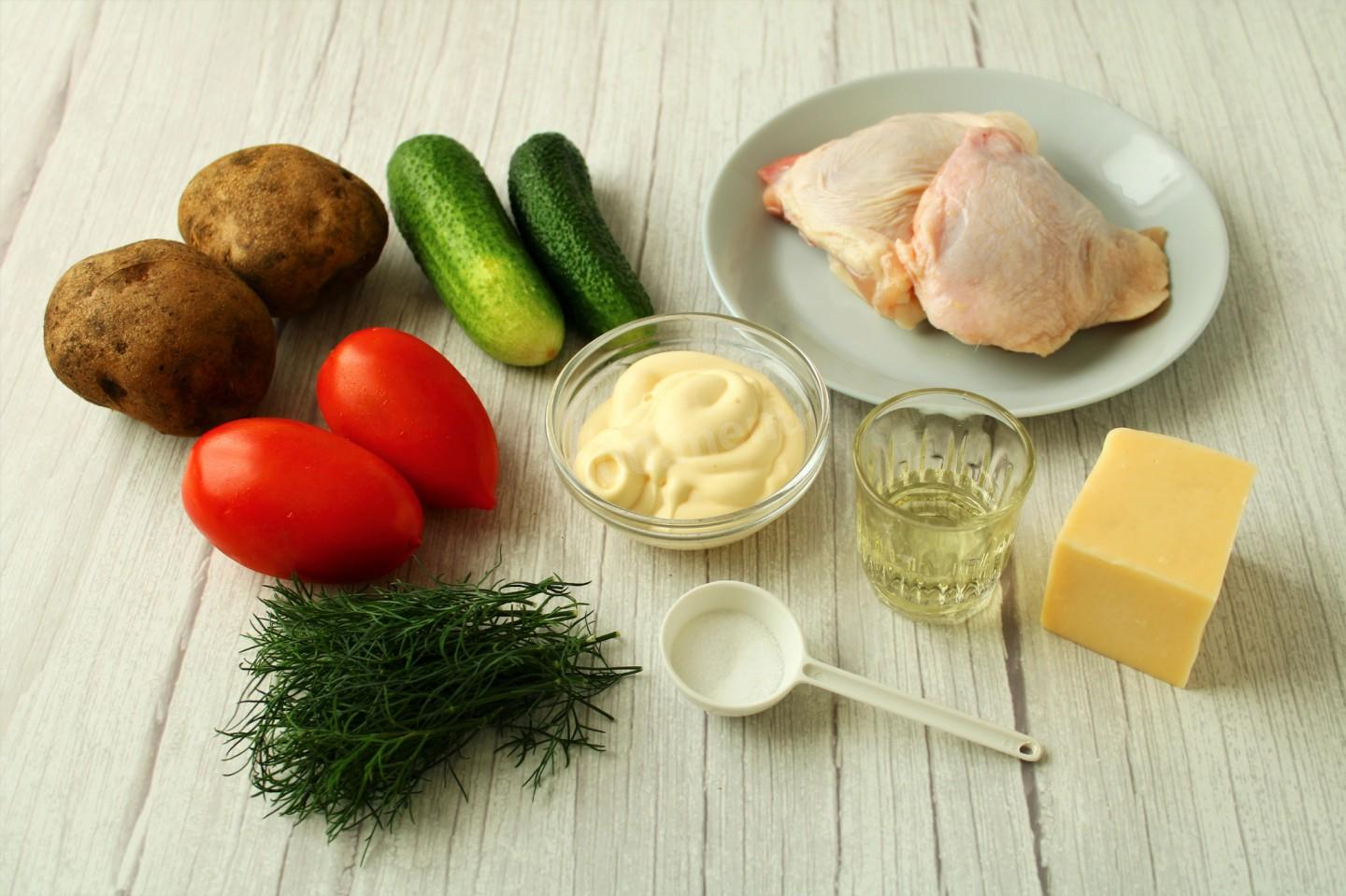 Шаг 1 приготовления Салат Муравейник с курицей и картофельной соломкой