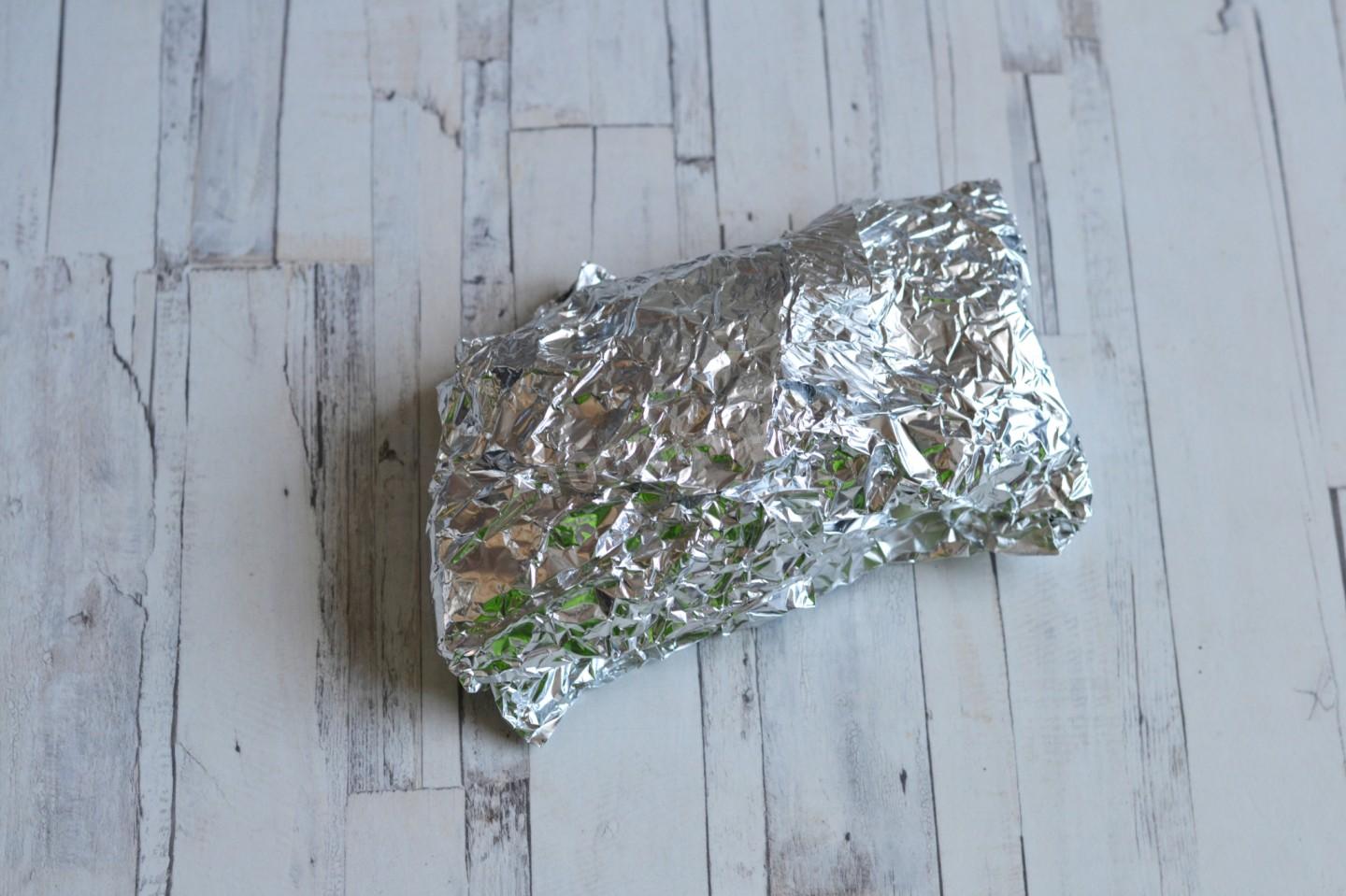 Шаг 5 приготовления Теплый салат с курицей баклажанами и помидорами