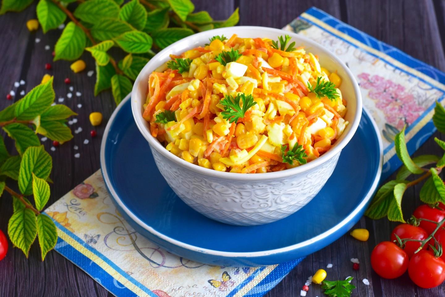 Шаг 8 приготовления Салат с сыром косичка и морковью корейской