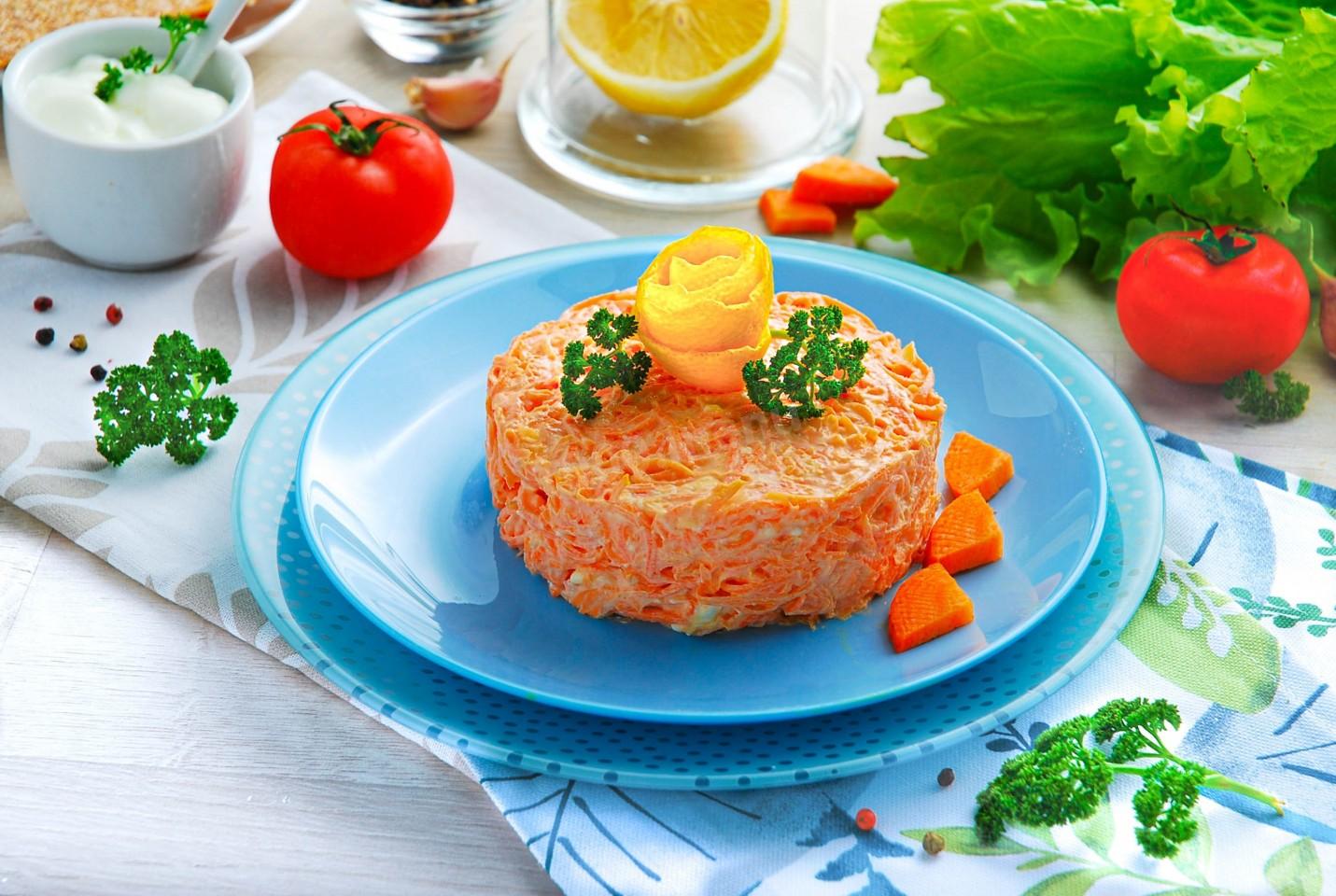 Обложка рецепта Салат Рыжик с морковью и сыром классический