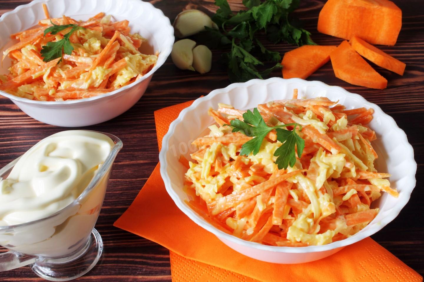 Обложка рецепта Салат из моркови с чесноком и сыром