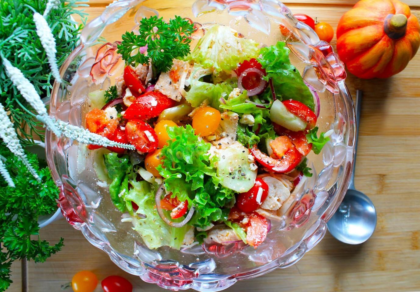 Шаг 13 приготовления Салат курица огурцы помидоры