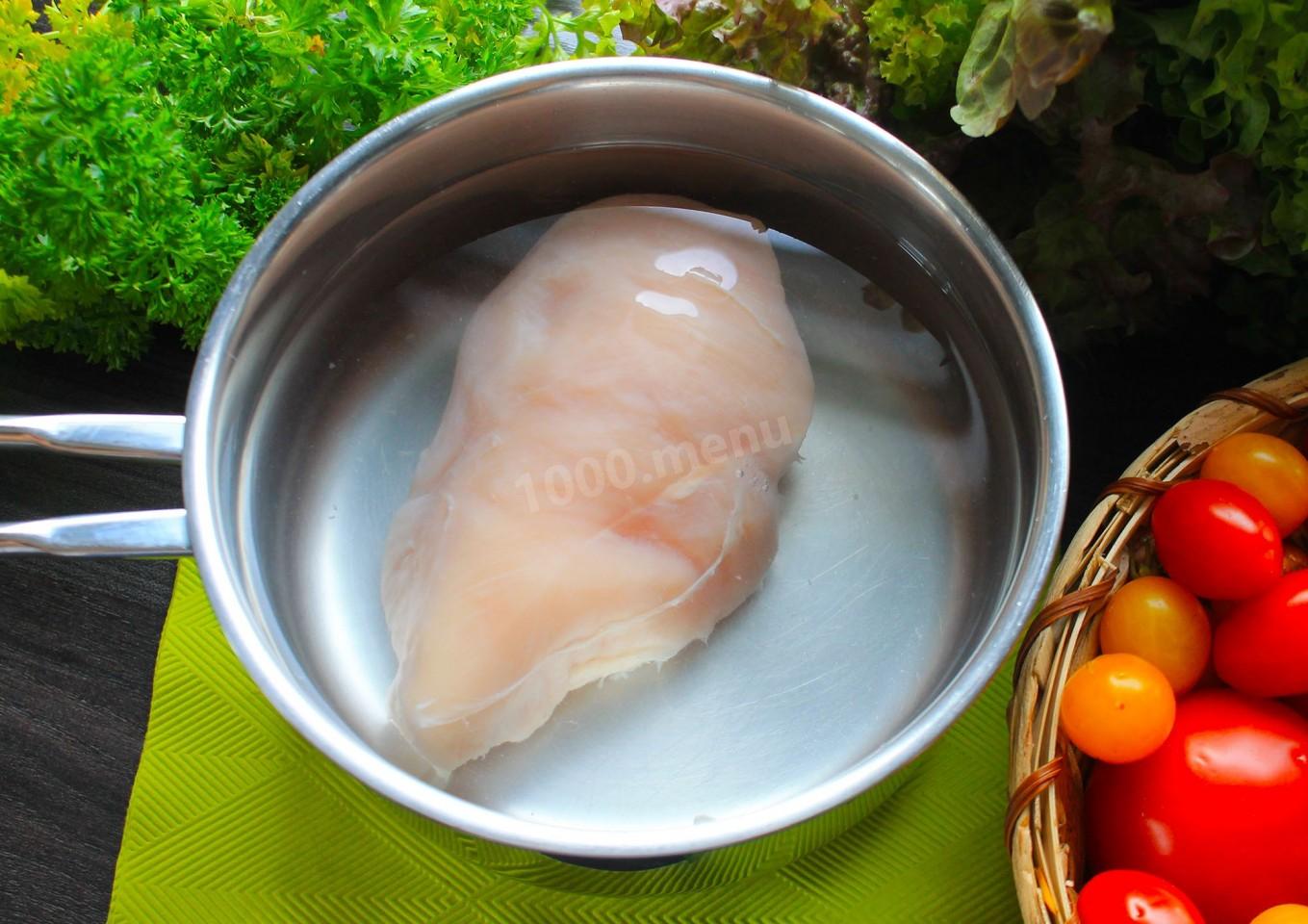 Шаг 2 приготовления Салат курица огурцы помидоры