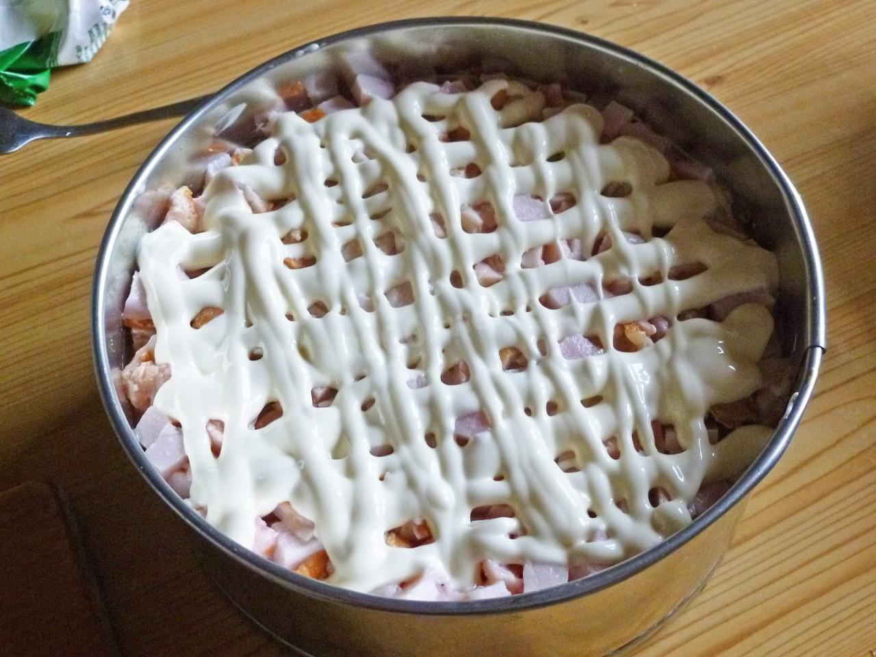 Шаг 14 приготовления Салат Грибная поляна с шампиньонами