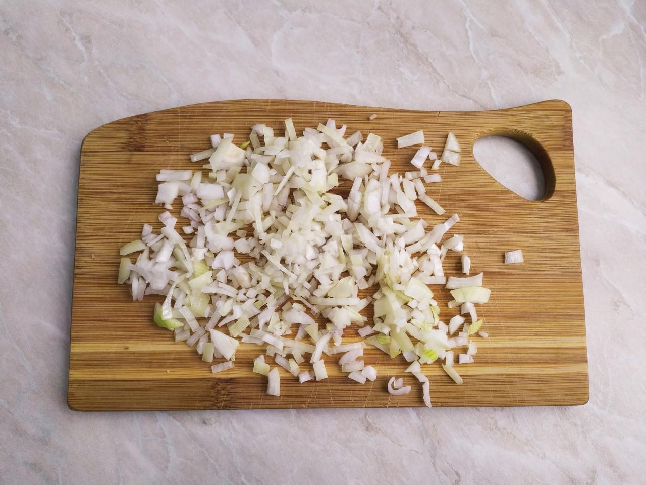Шаг 3 приготовления Салат курица маринованные грибы