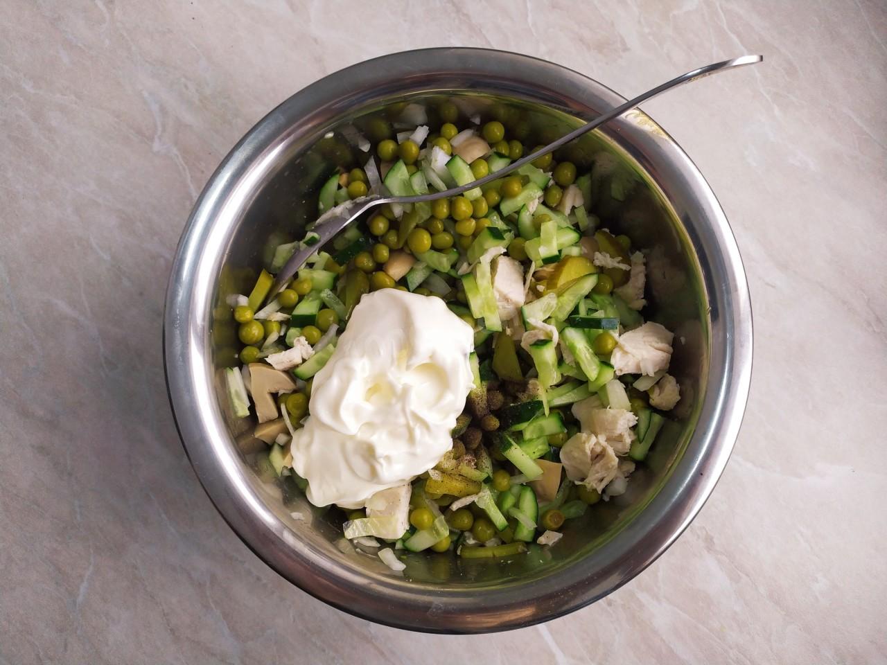 Шаг 9 приготовления Салат курица маринованные грибы