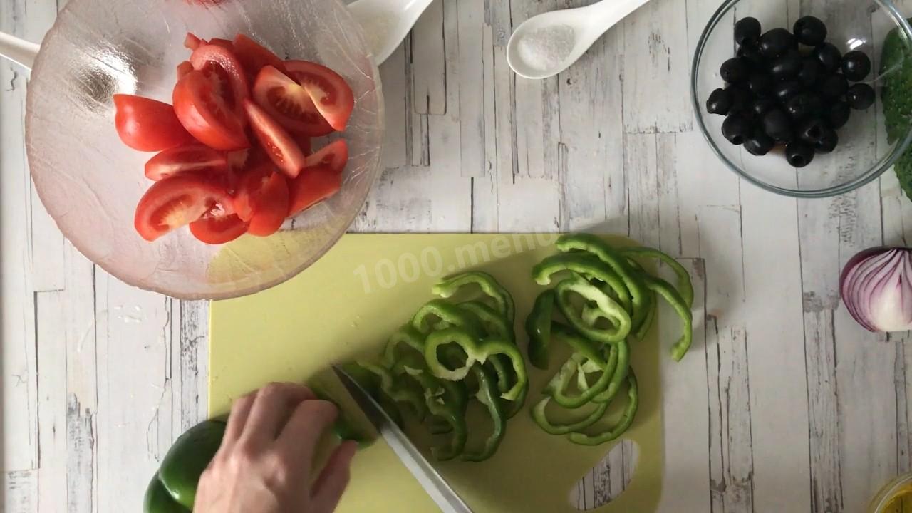 Шаг 3 приготовления Салат греческий с брынзой классический