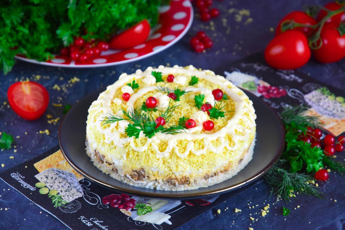 Шаг 11 приготовления Салат Мимоза с маслом сливочным