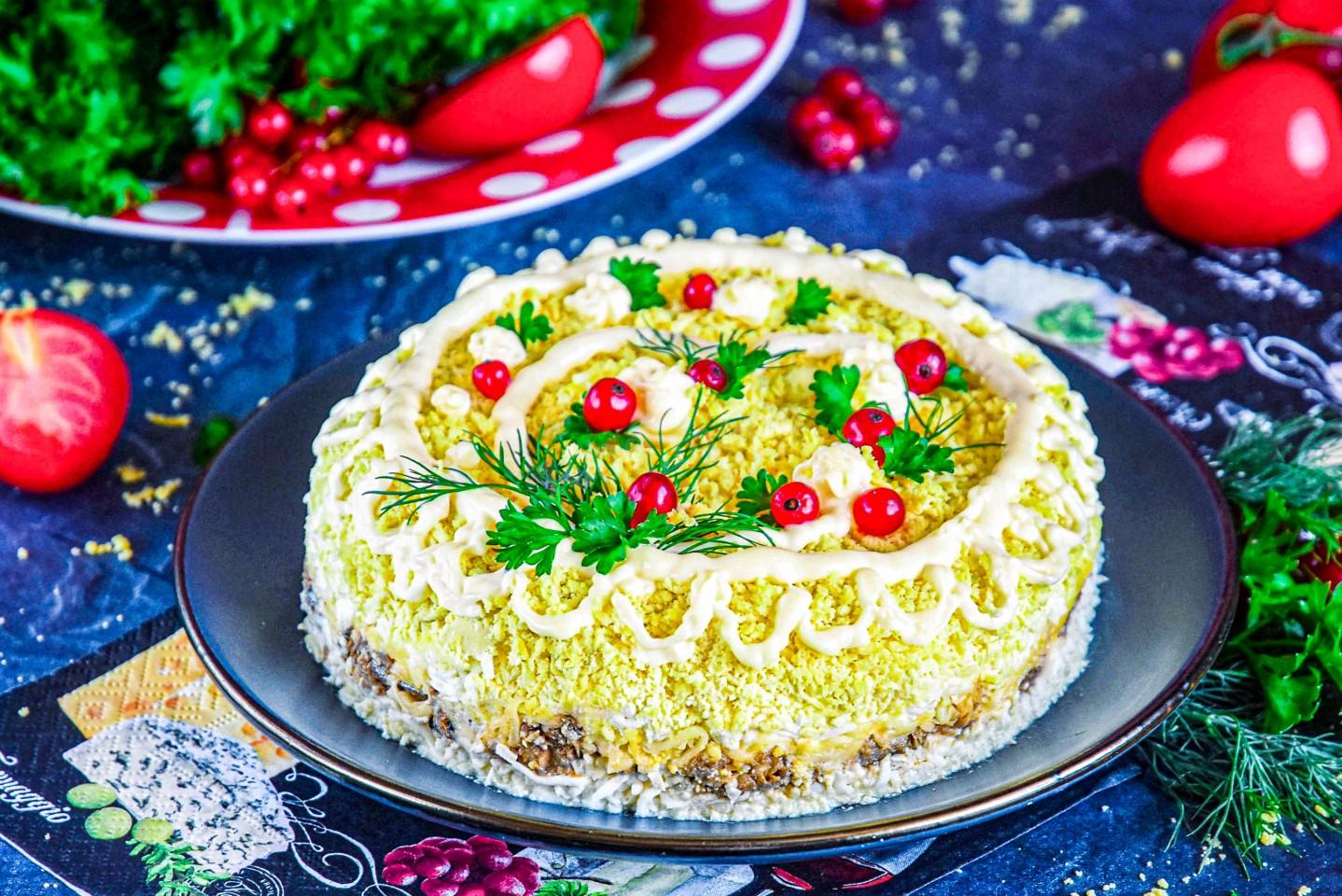 Обложка рецепта Салат Мимоза с маслом сливочным