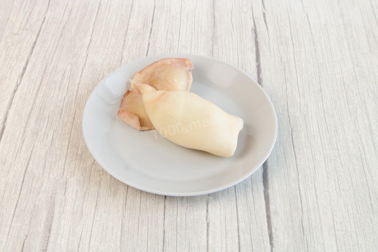 Шаг 2 приготовления ПП салат с кальмаром