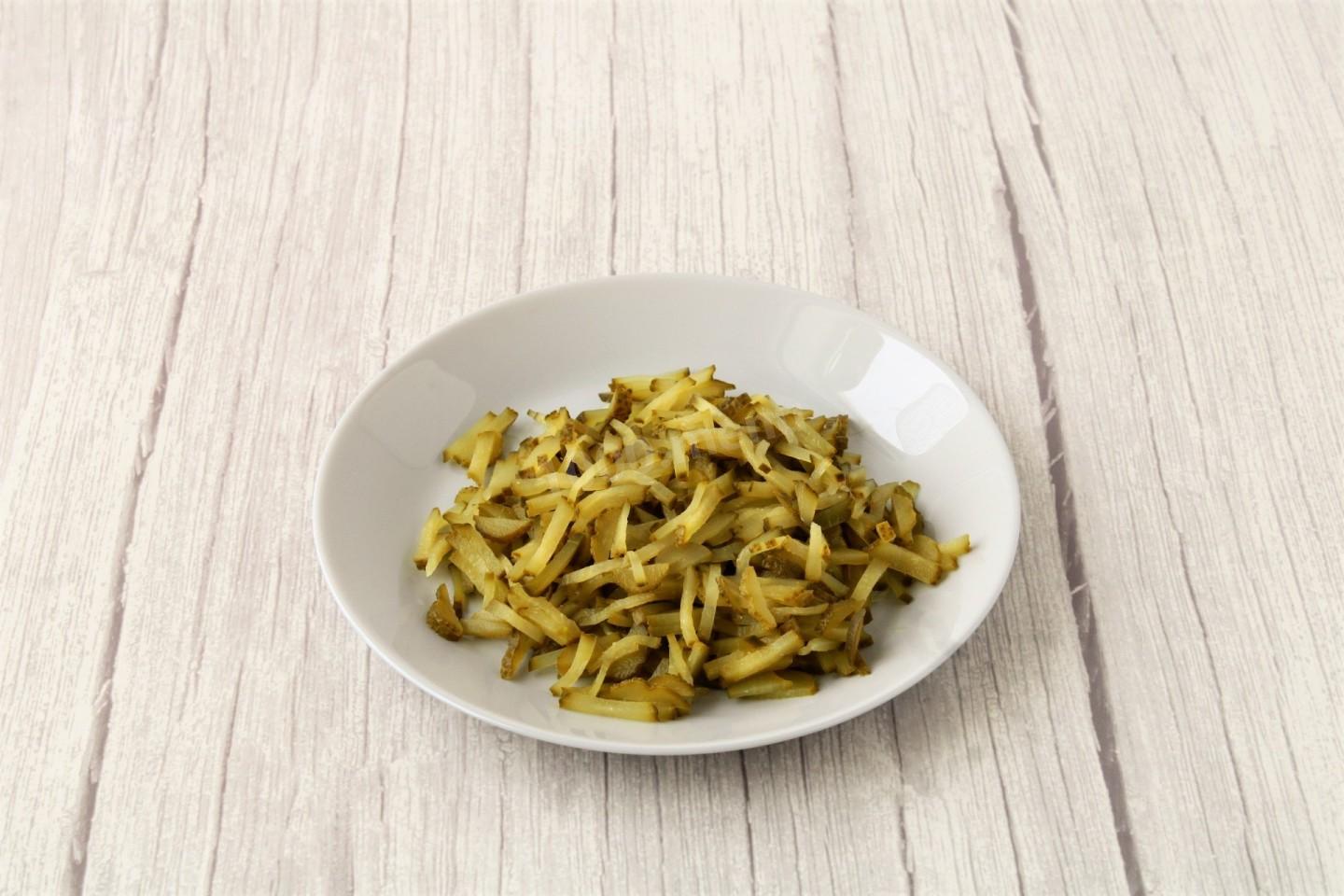 Шаг 5 приготовления Салат курица морковь яйца
