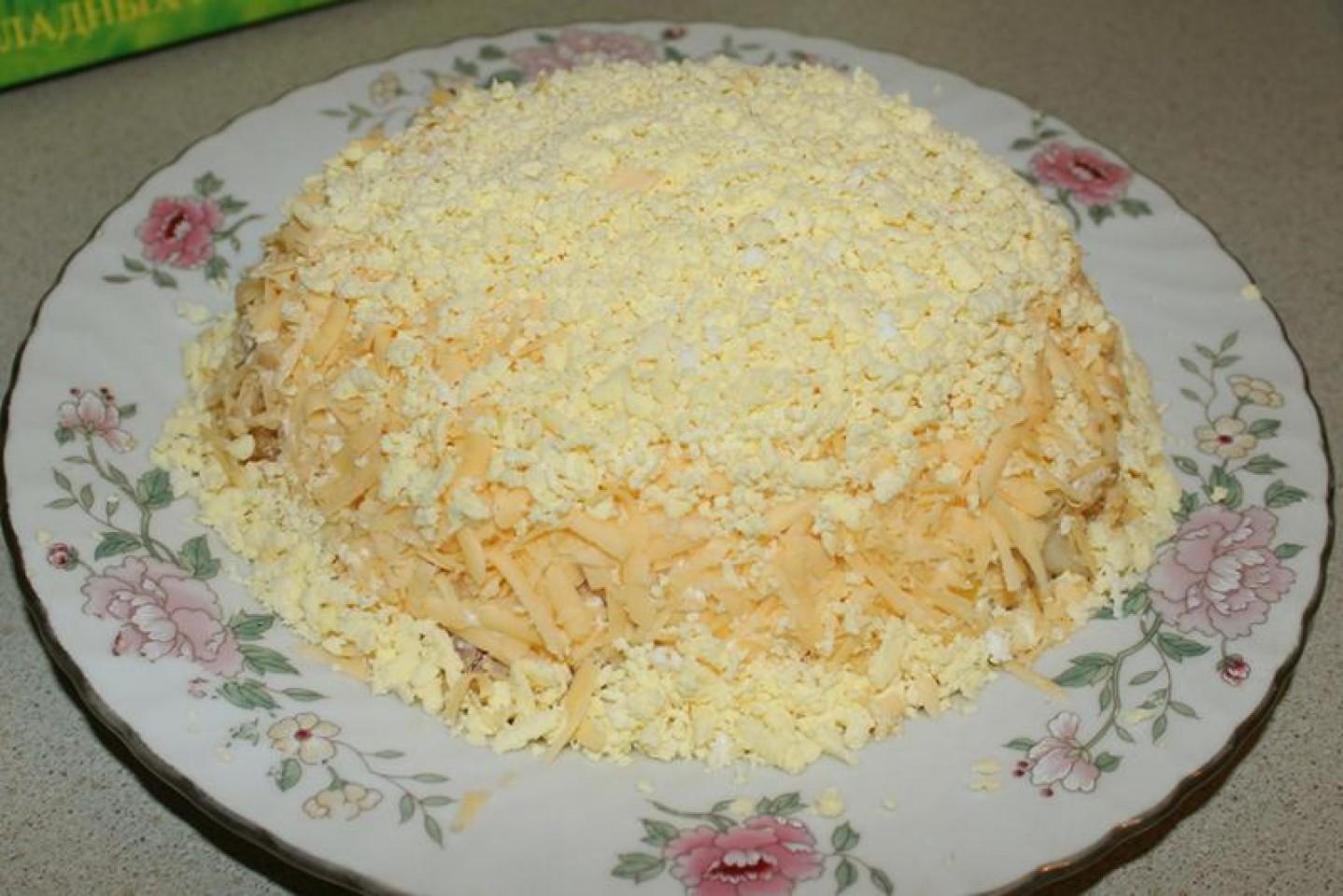 Шаг 16 приготовления Салат Черепаха с курицей грецкими орехами и яблоками