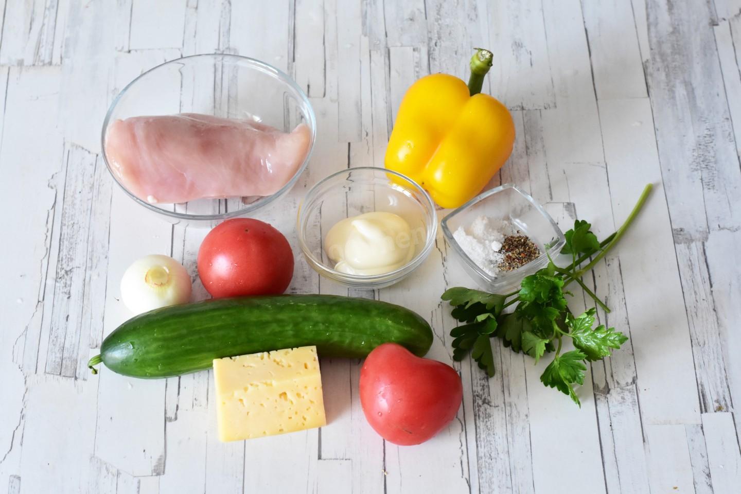 Шаг 1 приготовления Салат с курицей и майонезом