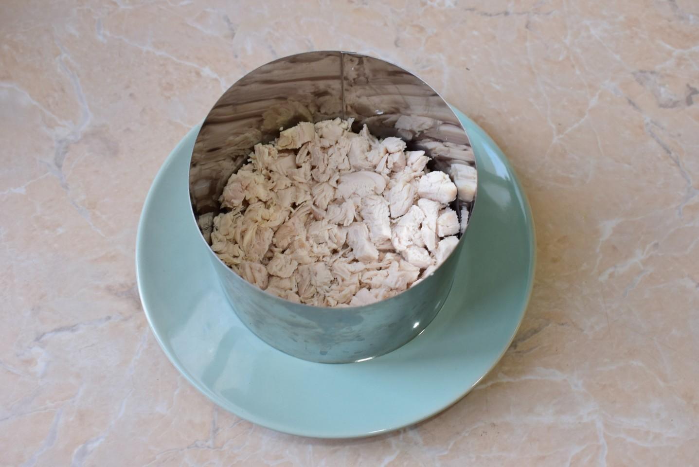Шаг 4 приготовления Салат Мужской каприз с курицей
