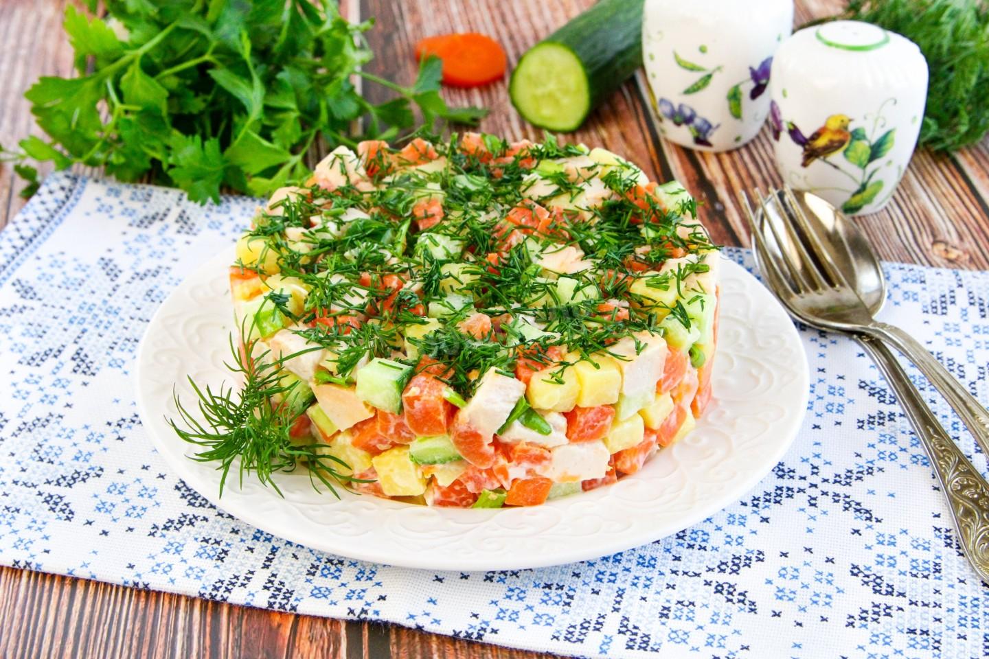 Шаг 8 приготовления Салат копченая курица морковь огурец