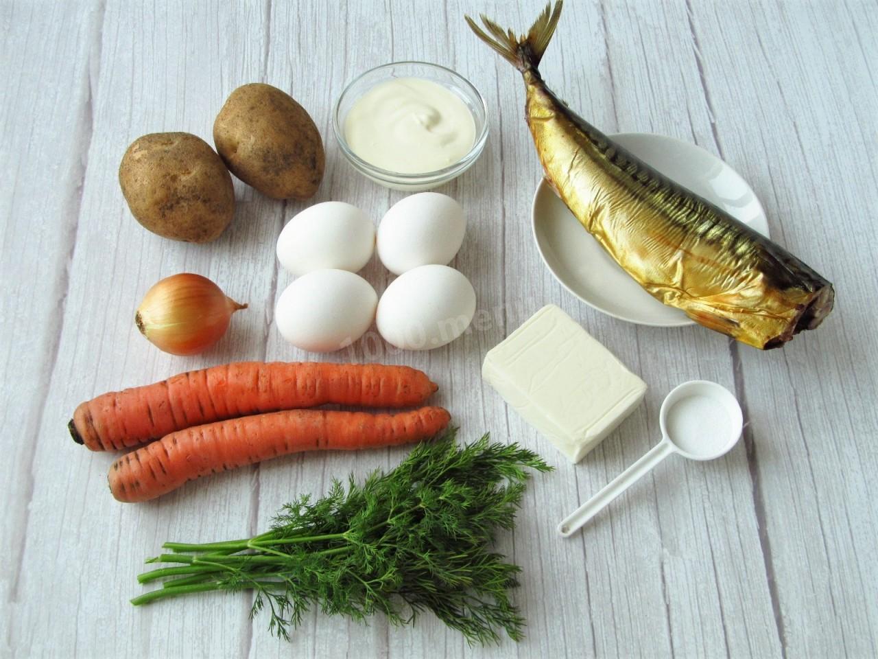 Шаг 1 приготовления Салат с копченой скумбрией Мимоза
