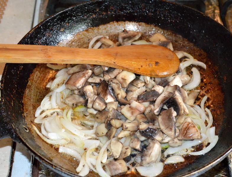 Шаг 6 приготовления Салат Фантазия с курицей