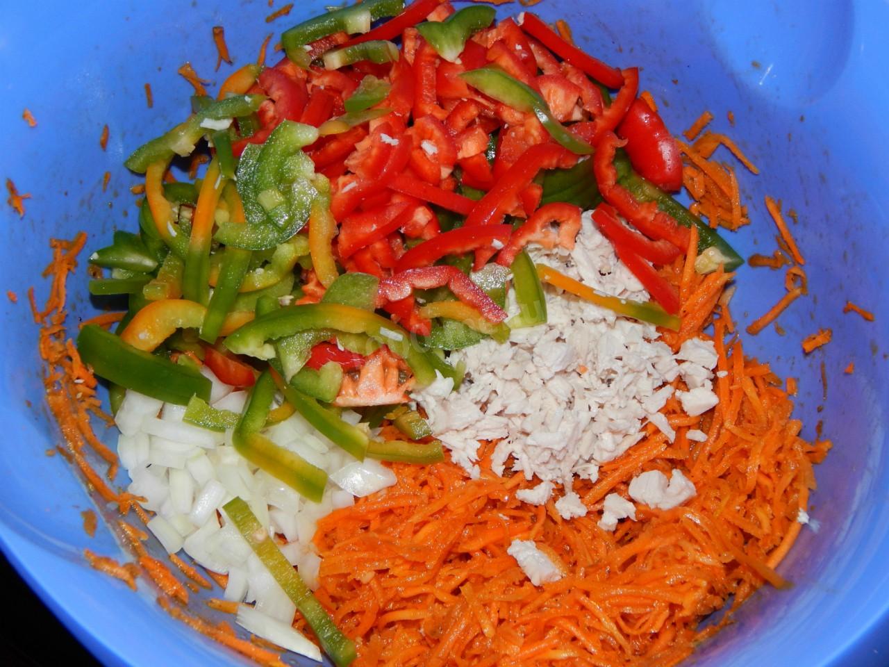 Шаг 7 приготовления Салат курица корейская морковь перец