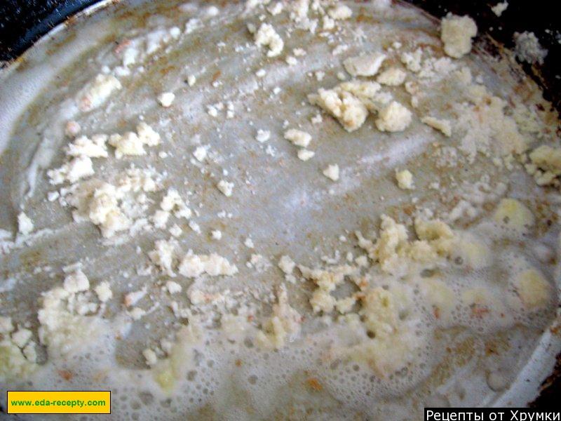 Шаг 4 приготовления Жульен с курицей