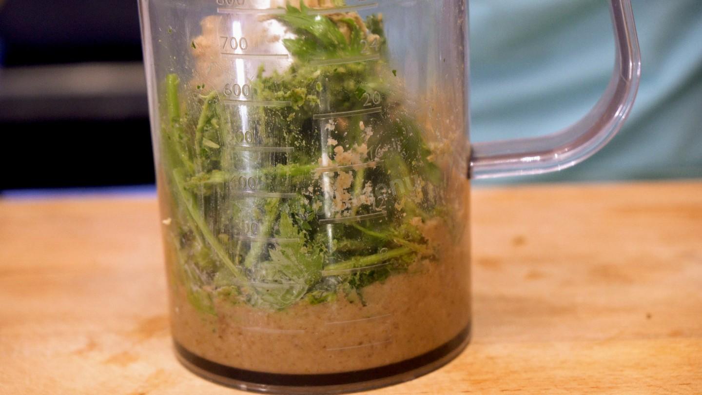 Шаг 4 приготовления Закуска из баклажанов по-грузински