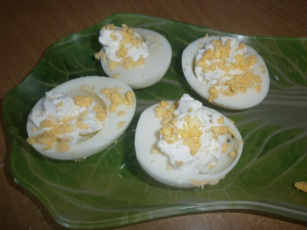 Шаг 7 приготовления Закуска из яиц с сыром Сиртаки