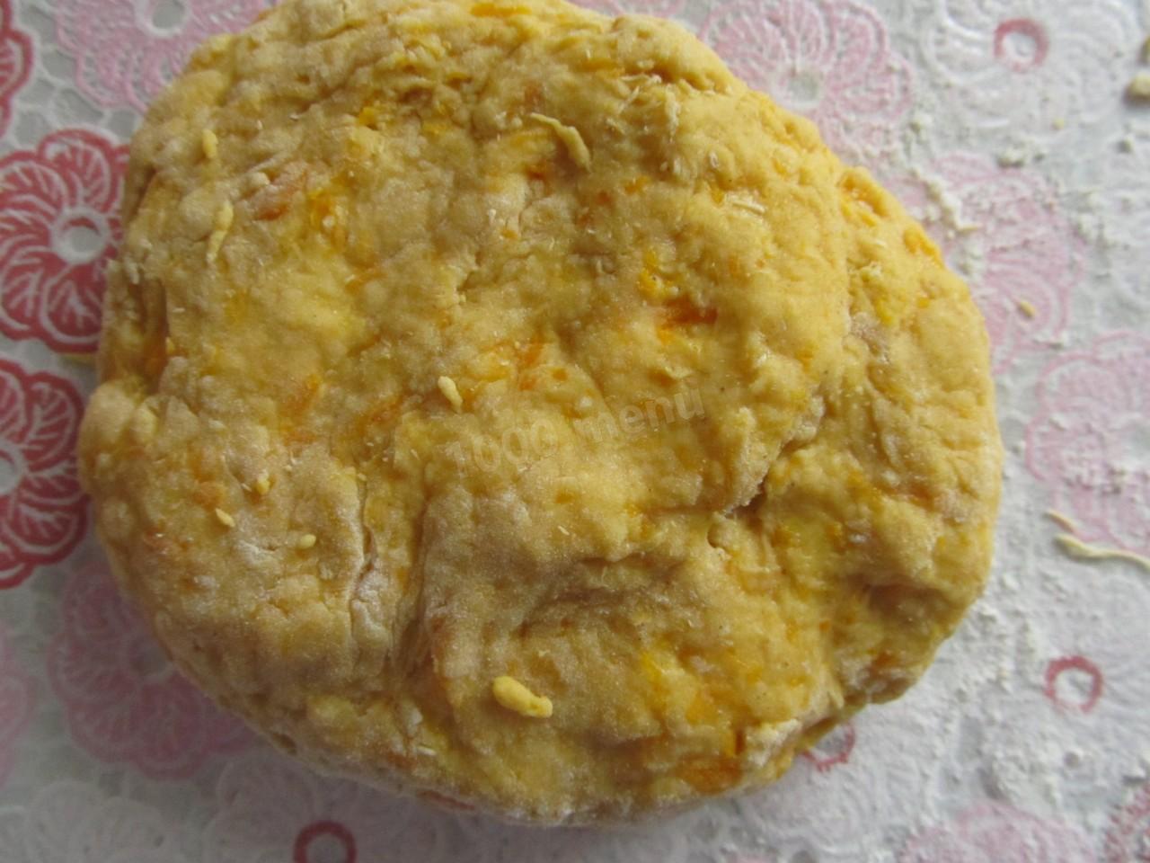 Шаг 4 приготовления Тыквенные сухарики с изюмом