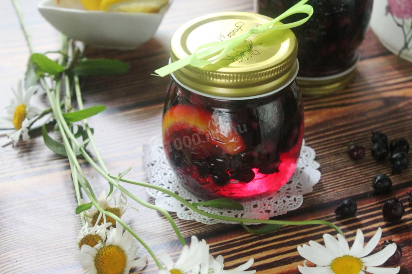 Шаг 11 приготовления Компот из ирги на зиму