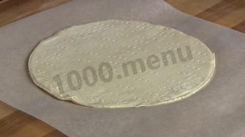 Шаг 1 приготовления Закусочный торт Наполеон с ветчиной, сыром и грибами