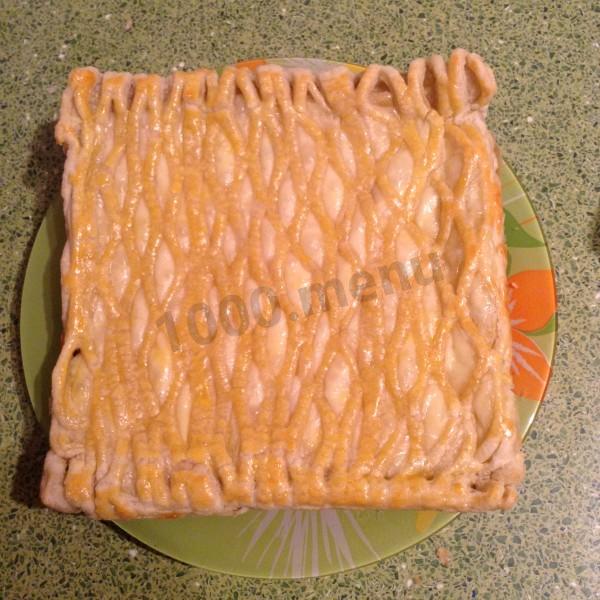 Шаг 17 приготовления Пирог жульен с грибами и курицей в слоеном тесте