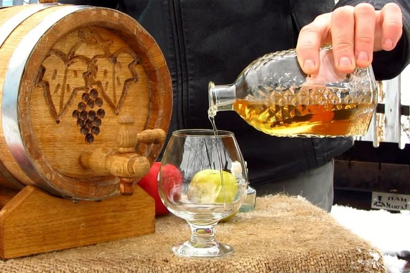 Шаг 18 приготовления Кальвадос в домашних условиях из яблок