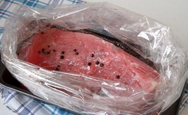 Шаг 3 приготовления Говядина маринованная в водке