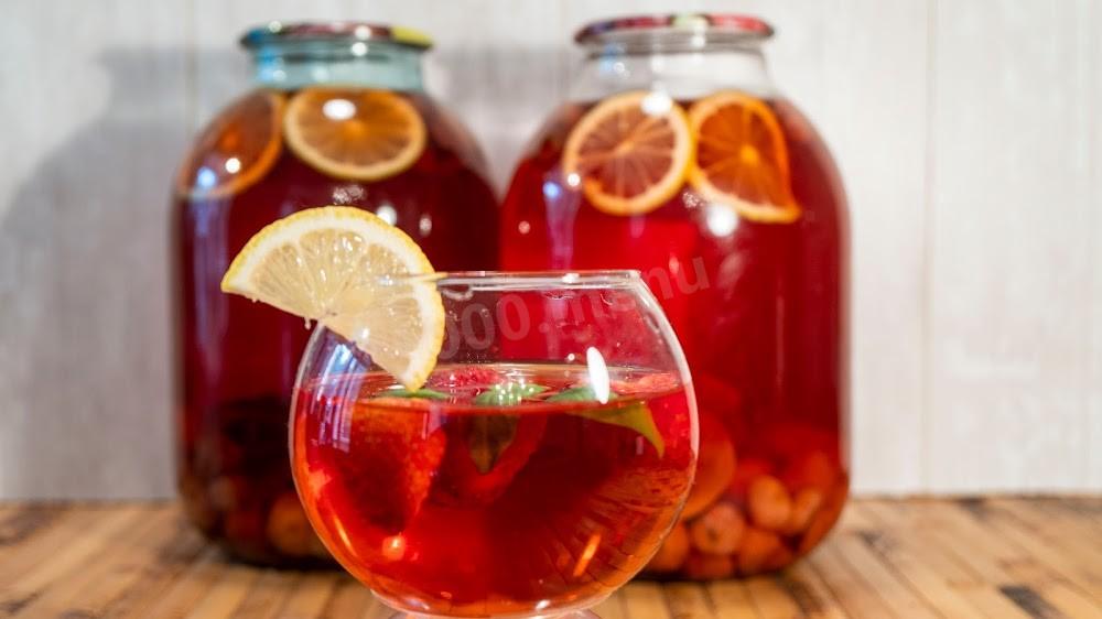 Шаг 15 приготовления Компот из клубники, лимона и мяты на зиму