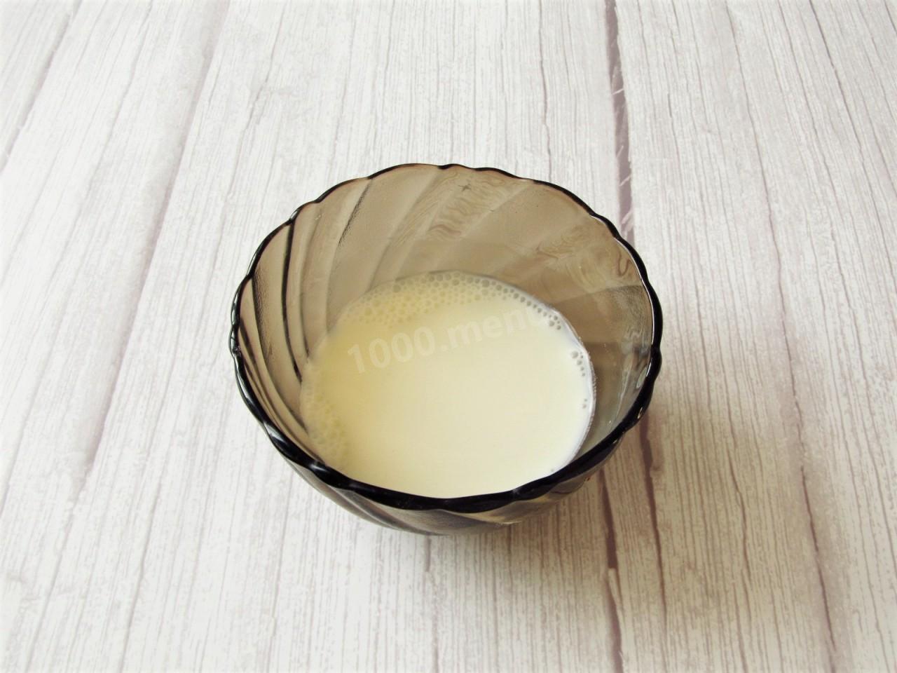 Шаг 2 приготовления Густой молочный кисель из картофельного крахмала