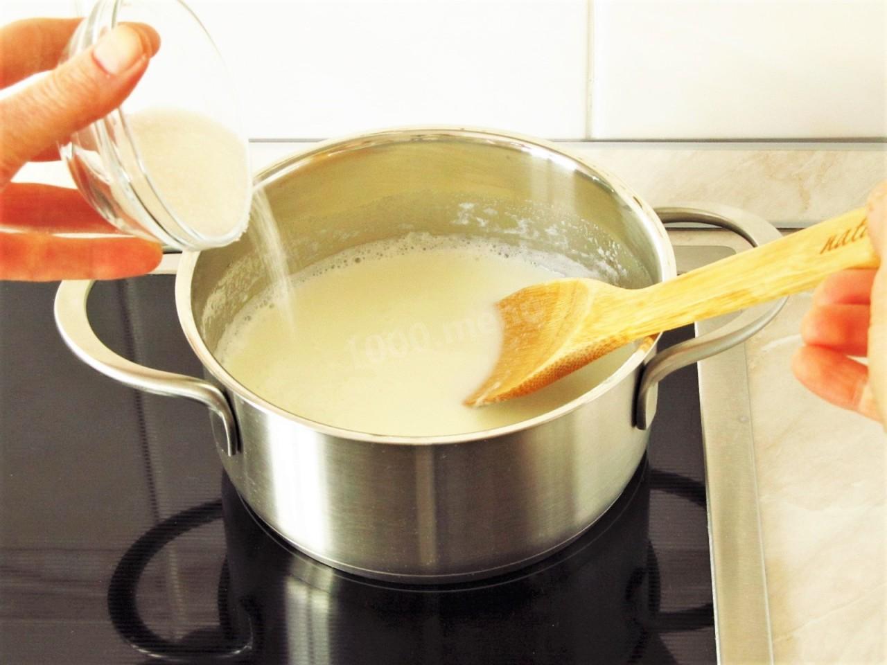 Шаг 4 приготовления Густой молочный кисель из картофельного крахмала