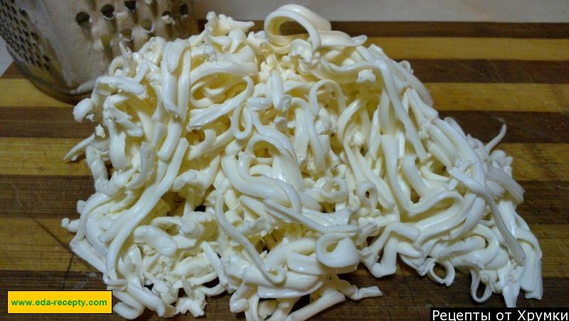 Шаг 2 приготовления Рулетики ветчинные с сыром и чесноком