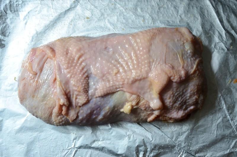 Шаг 12 приготовления Ветчина куриная с шампиньонами и сухими специями