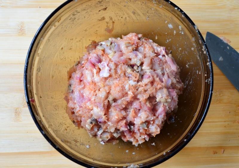 Шаг 9 приготовления Ветчина куриная с шампиньонами и сухими специями