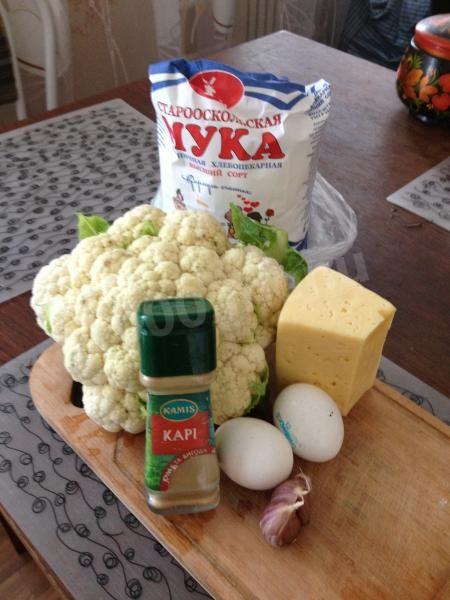 Шаг 1 приготовления Цветная капуста в сырном кляре
