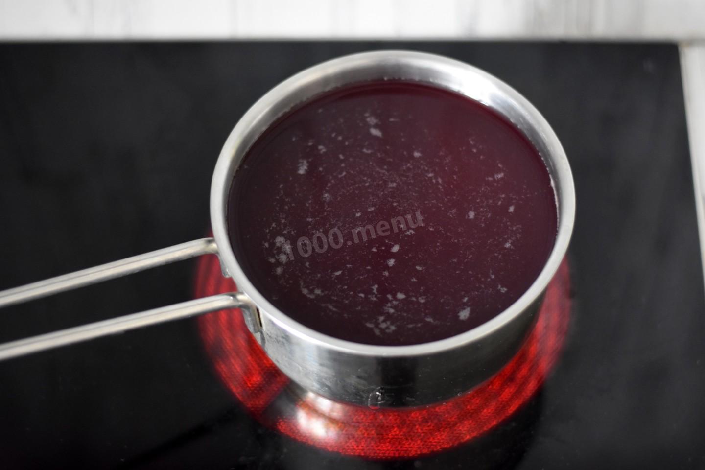 Шаг 3 приготовления Домашний кисель из варенья и крахмала