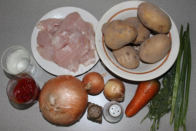 Шаг 1 приготовления Лук фаршированный картошкой и курицей