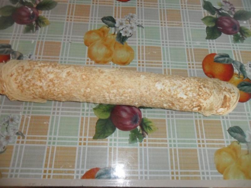 Шаг 6 приготовления Рулет из лаваша с куриной начинкой